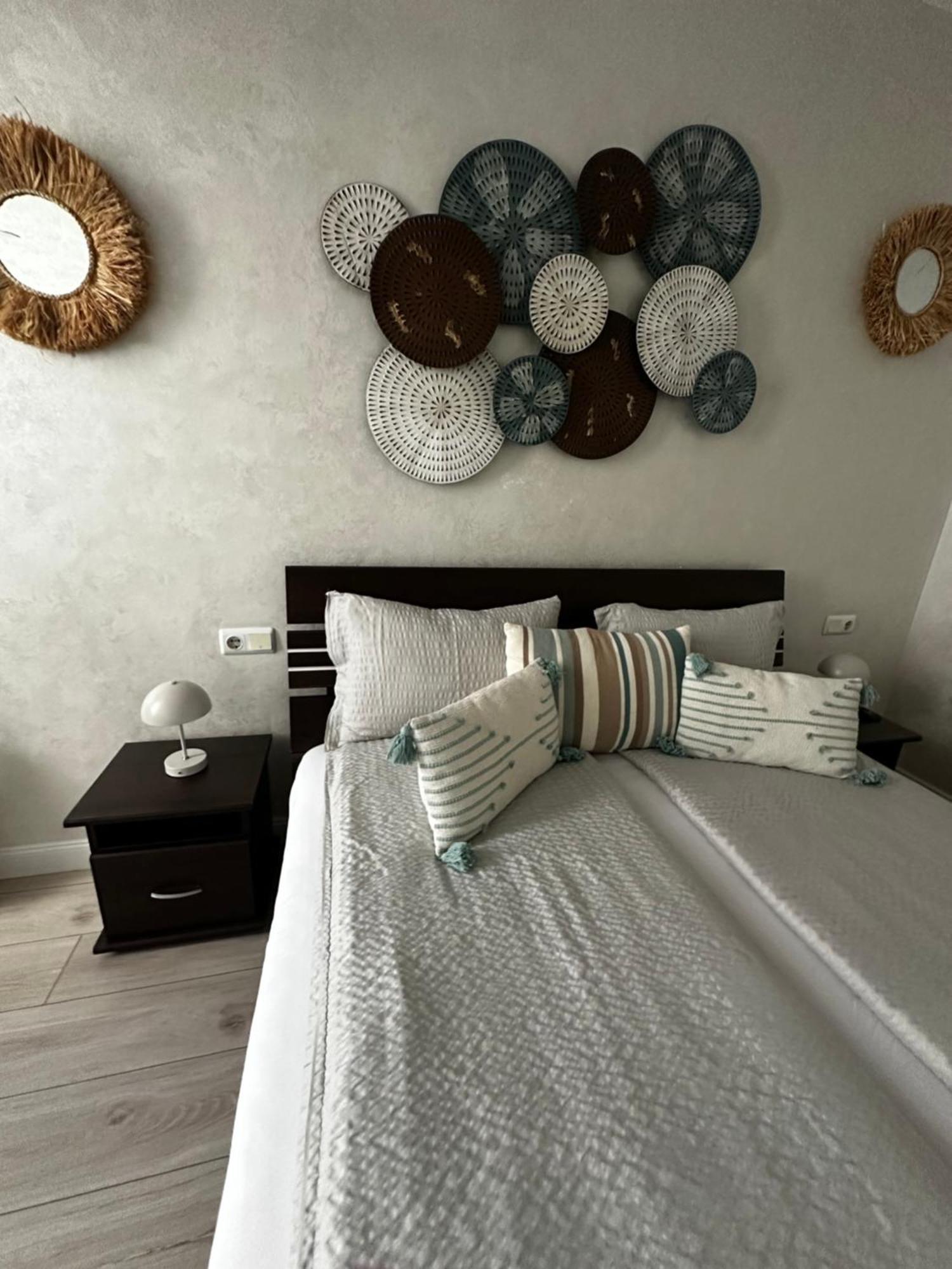 Plaza Apartament Oradea Eksteriør billede